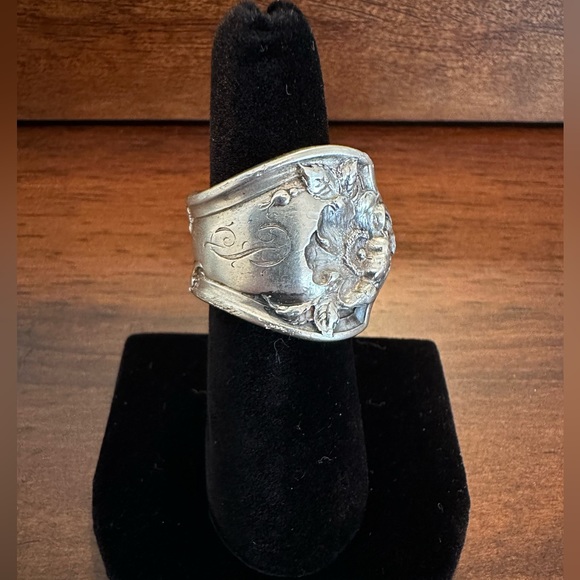 Jewelry - Handmade “P” spoon ring